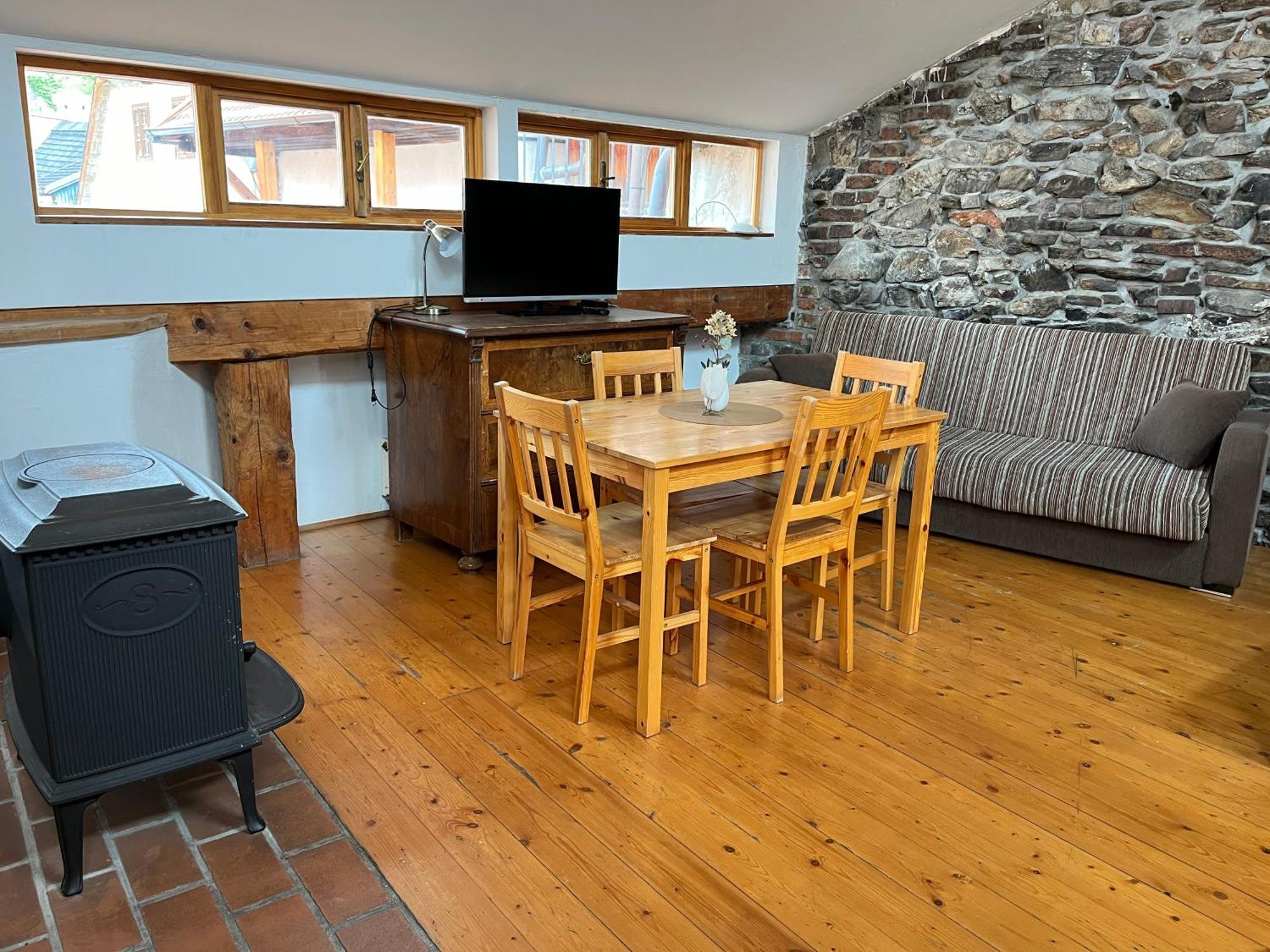 Travel Hostel Cesky Krumlov Ngoại thất bức ảnh