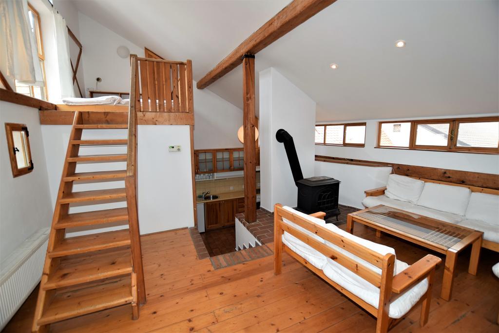 Travel Hostel Cesky Krumlov Ngoại thất bức ảnh